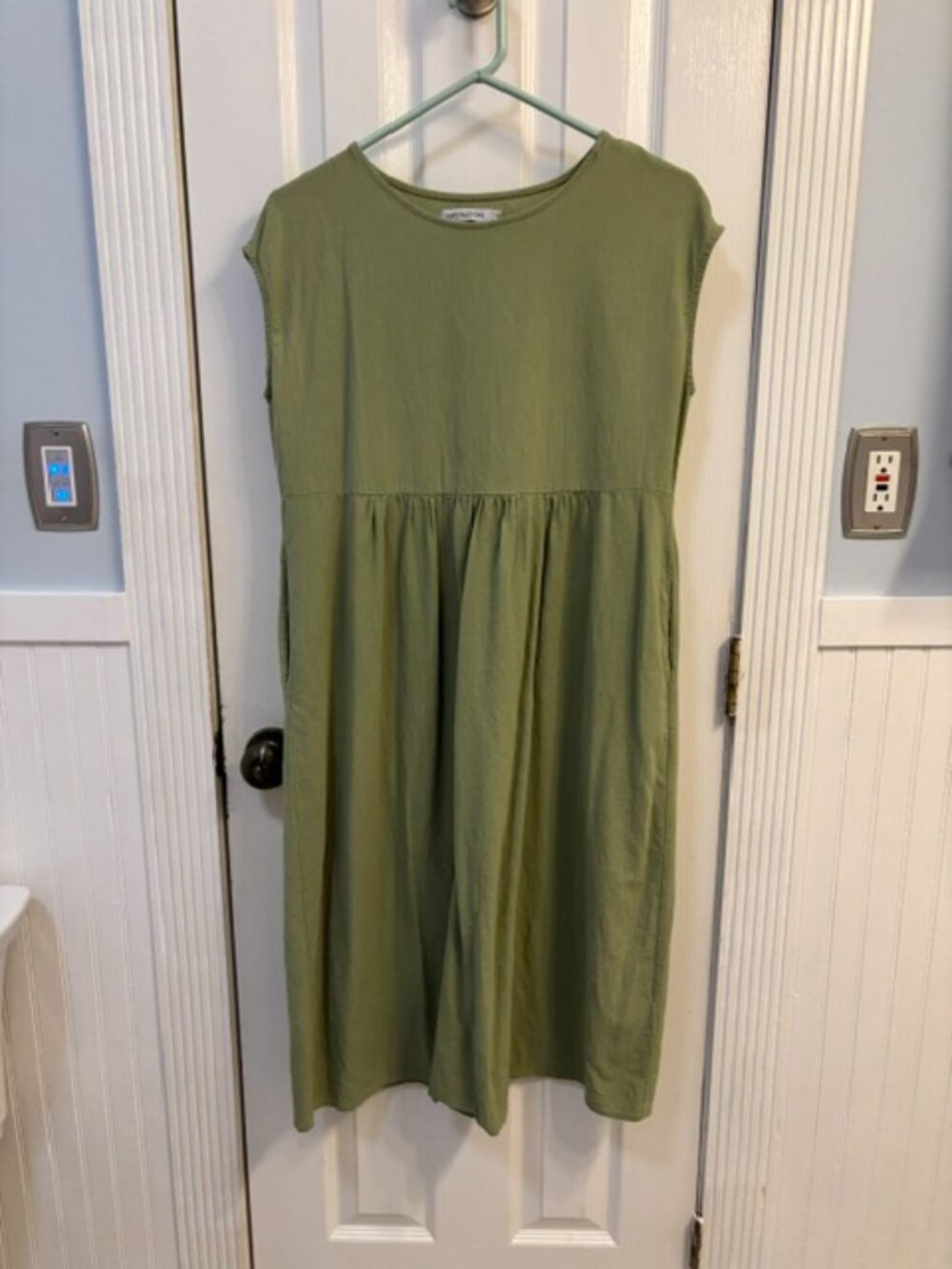 Misslook-Light green linen/cotton dress with pockets